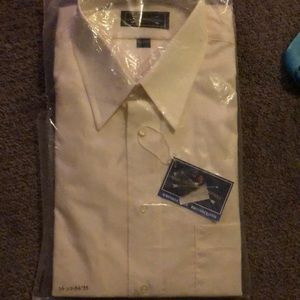 BNWT Men’s dress shirt